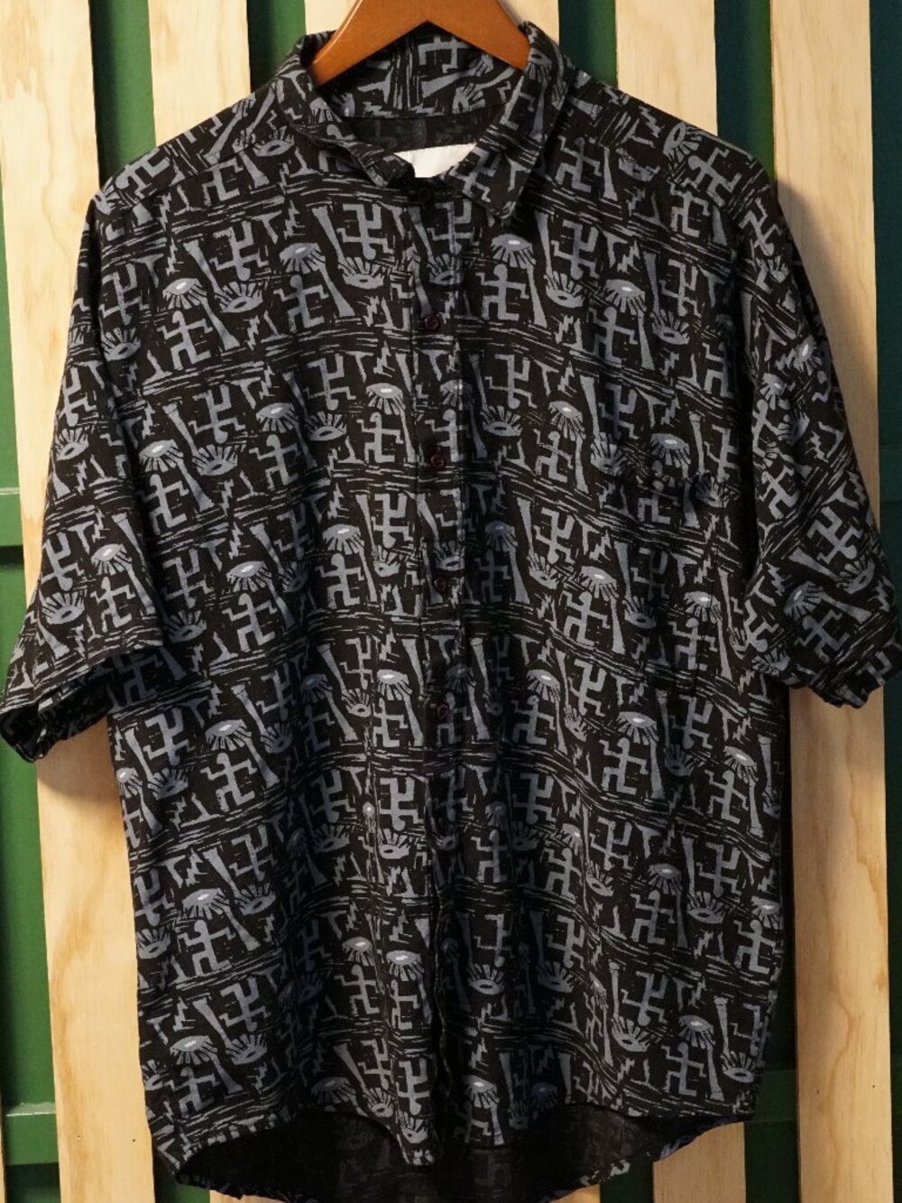 90's Vintage Pattern Shirt